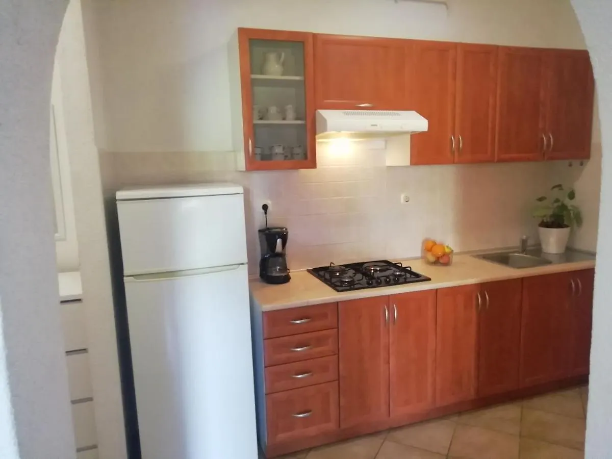 Apartments Jadranka Pula 0*,  Croacia