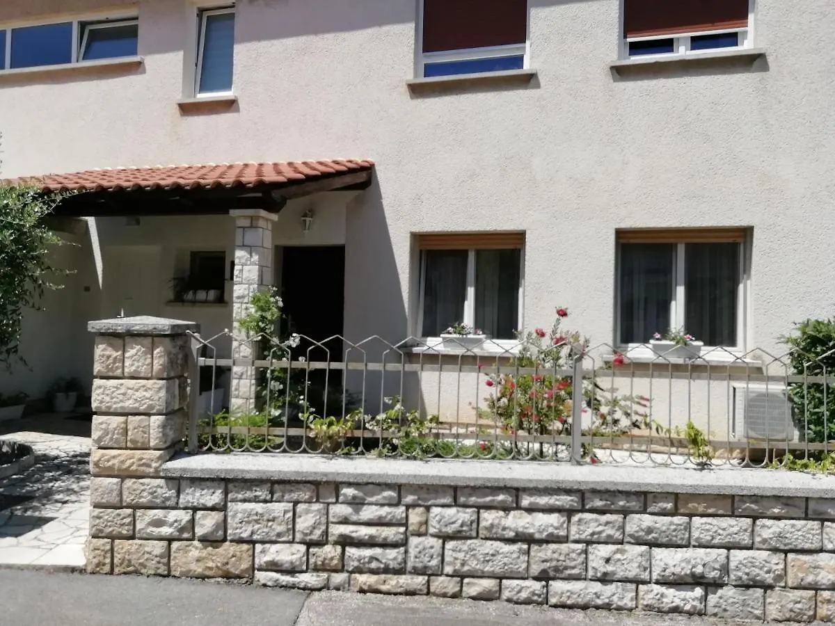 Apartments Jadranka Pula Croacia