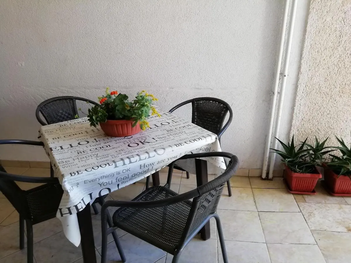 Apartments Jadranka Pula 0*,  Croacia