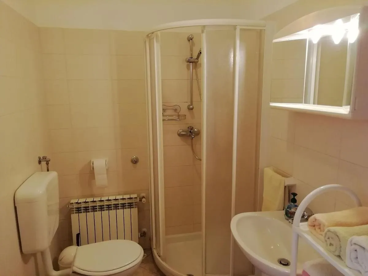 Apartments Jadranka Pula Croacia